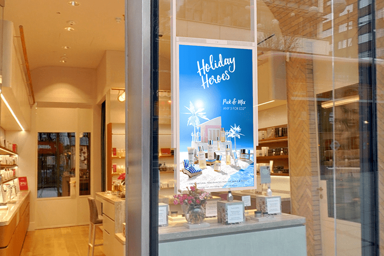 Digital Android Displays, Window Displays - DS-200 DOUBLE-SIDED ULTRA HIGH BRIGHTNESS DISPLAY (3,500cd/m²) Brightness is paramount when using street-level displays. These displays use ultra-high-brightness panels to provide easy readability in window displays, no matter how sunny it is